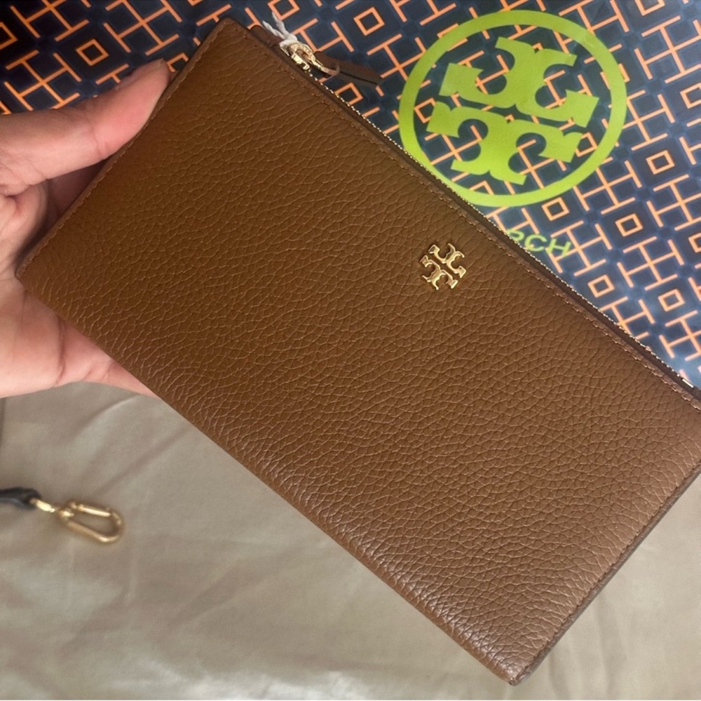 Tory Burch Brown Leather Zip Wallet
